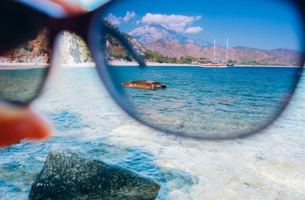 A visual of the beach that illustrates the color enhancement provided with polarized sunglasses